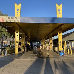 Magnolia Island's Hand Car Wash