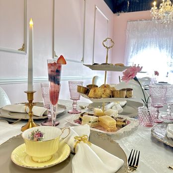 La Gardenia Tea Room - Royal Afternoon Tea - Themed Cafes Near Me - Edinburg, Texas La Gardenia Tea Room - Royal Afternoon Tea - Themed Cafes Near Me - Edinburg, Texas