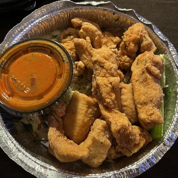 Red Table - No Bones Buffalo Chicken dry (with the sauce on the side) - Gastropubs Near Me - Huntington Beach, California Red Table - No Bones Buffalo Chicken dry (with the sauce on the side) - Gastropubs Near Me - Huntington Beach, California