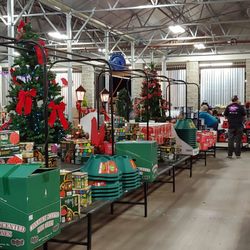 McLendon Hardware - Set up!