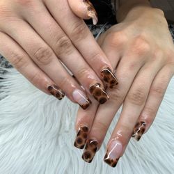 Allure Nails - N