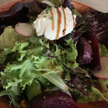 Social Restaurant and Lounge - Beet salad - French Near Me - Ottawa, Ontario Social Restaurant and Lounge - Beet salad - French Near Me - Ottawa, Ontario