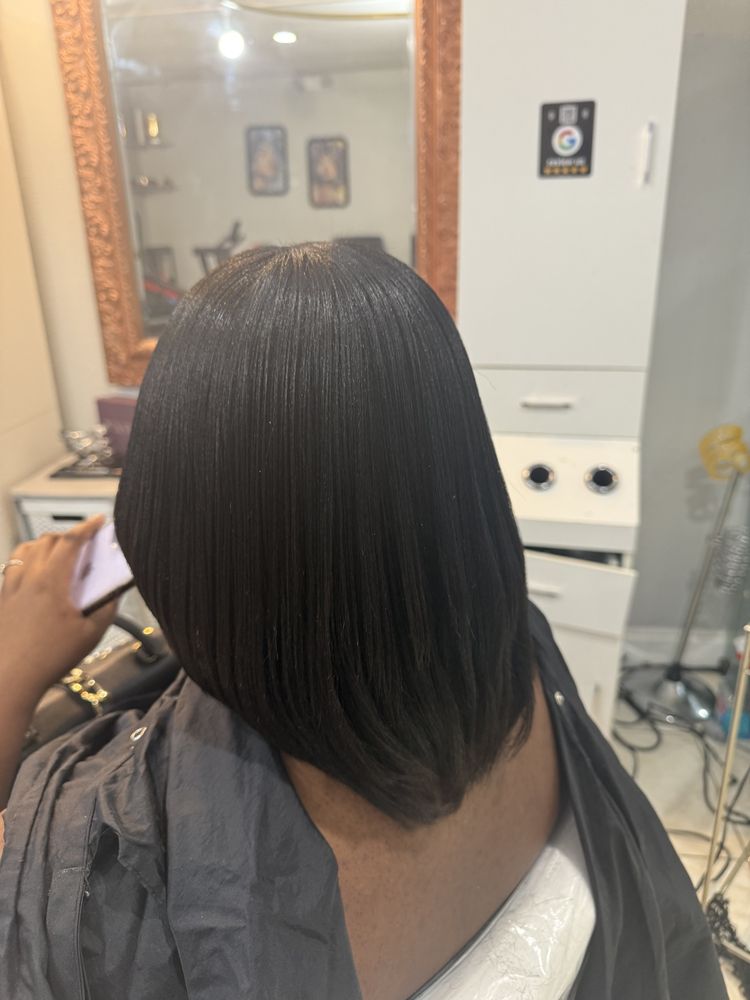 Sleek Bob — hair by Dominican Hairdresser Johanny