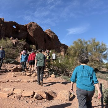 Hole-in-the-Rock - Walk up the backside - Hiking Near Me - Phoenix, Arizona Hole-in-the-Rock - Walk up the backside - Hiking Near Me - Phoenix, Arizona