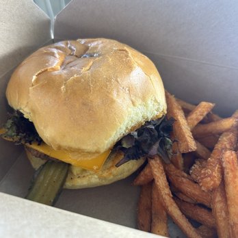 Organic Food Kings - the burger - Vegan Near Me - Miami, Florida Organic Food Kings - the burger - Vegan Near Me - Miami, Florida