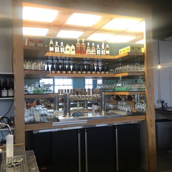 Mike's Pizza - Atmosphere - Pizza Near Me - Canton, Ohio