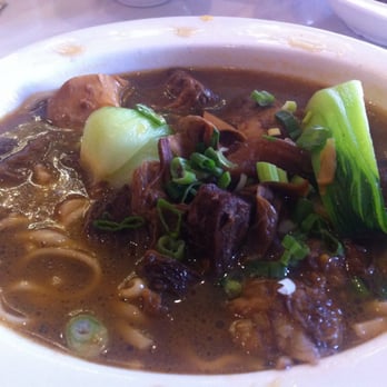 FEY Restaurant - Beef Stew Noodle Soup ($9.95) - Szechuan Near Me - Menlo Park, California FEY Restaurant - Beef Stew Noodle Soup ($9.95) - Szechuan Near Me - Menlo Park, California