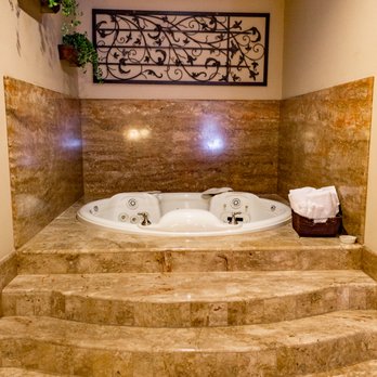 Pinewood Inn & Suites - Hotels Near Me - Silsbee, Texas Pinewood Inn & Suites - Hotels Near Me - Silsbee, Texas