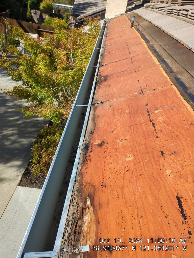 Slide of Arrowhead Roofing