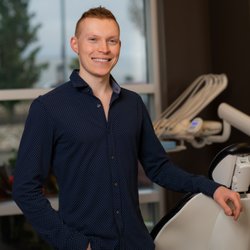 Avalon Dental - Wilson Maldaner RDH
Dental Hygienist
