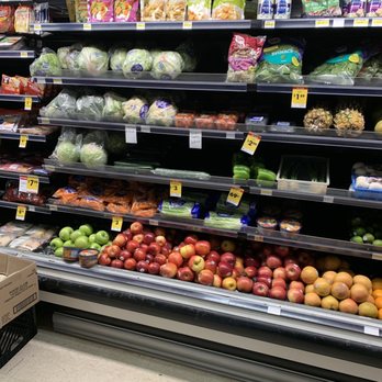 Short Stop Grocery - fruit and vegetables on display - Grocery Near Me - McCammon, Idaho