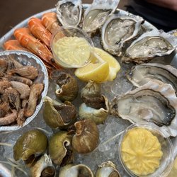 Chez Antonin - Shucker's platter