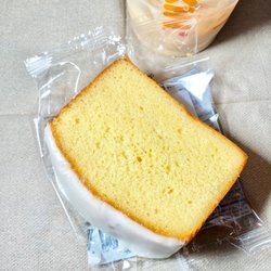 Dunkin' - Iced Lemon Loaf Cake