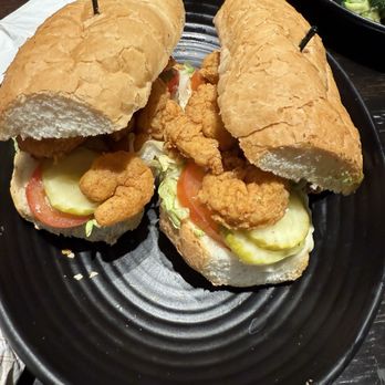 Walk On's - Shrimp Seafood Poboy - Sports Bars Near Me - Southaven, Mississippi Walk On's - Shrimp Seafood Poboy - Sports Bars Near Me - Southaven, Mississippi