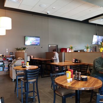Market Grille - Plenty of seating and lots of TVs - Sports Bars Near Me - Iowa City, Iowa Market Grille - Plenty of seating and lots of TVs - Sports Bars Near Me - Iowa City, Iowa