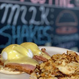 Avocado Eggs Benedict