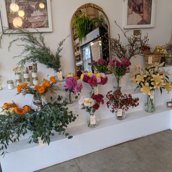 Dogwood - a display of flowers and candles - Florists Near Me - Portland, Oregon Dogwood - a display of flowers and candles - Florists Near Me - Portland, Oregon