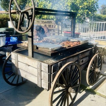 Michael's Oak Grill - The Bbq grill. - Caterers Near Me
