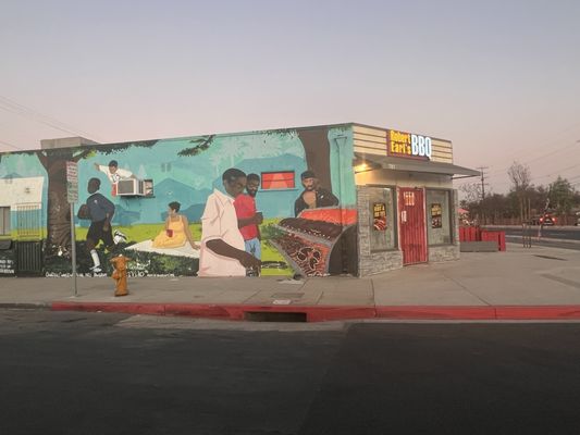 Robert Earl's BBQ by null