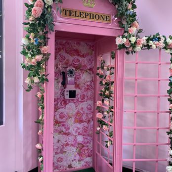 Bober Tea & Coffee - Cute telephone booth inside the store - Coffee & Tea Near Me - Walnut Creek, California