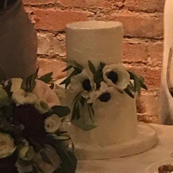 Flour & Bloom Cakes - Cake - Custom Cakes Near Me - Glen Ellen, California Flour & Bloom Cakes - Cake - Custom Cakes Near Me - Glen Ellen, California