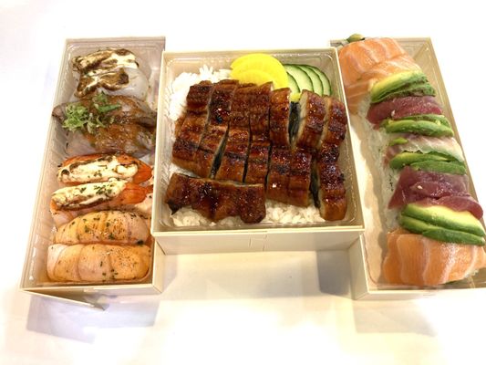 J San Sushi Bar by null