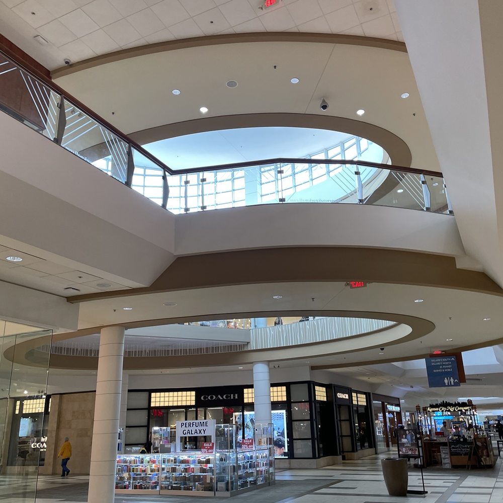 Oak Park Mall - Shopping Centers Near Me - Overland Park, Kansas Oak Park Mall - Shopping Centers Near Me - Overland Park, Kansas