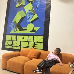 Movement Lifestyle - Spacious and clean waiting area for parents!