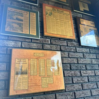Cubby's BBQ - Wall decor - Barbeque Near Me - Hackensack, New Jersey