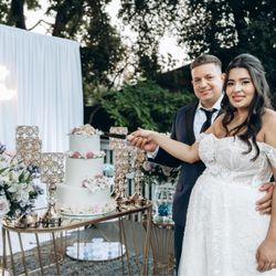 The Old Homestead - Cake cutting.