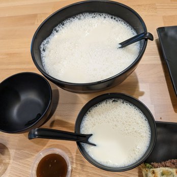 Yi Mei - Large hot soy milk - Taiwanese Near Me - San Gabriel, California Yi Mei - Large hot soy milk - Taiwanese Near Me - San Gabriel, California