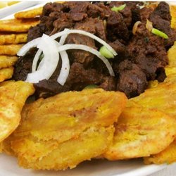 J&R Restaurant and Bakery - Goat and Plantain