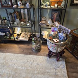 Dragonfly Crystals and Gallery - Unique packaged tea gifts and more......