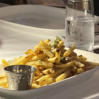 Fauna - New American Near Me - Westhampton Beach, New York