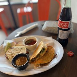 Taqueria la Cihualteca - Quesabirria + mulita