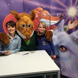 Boekenbeurs - Geronimo stilton signeert