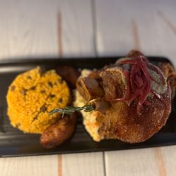 Coquito Blu - Lechoncito boricua with pigeon rice (not well seasoned... not worth it imo)