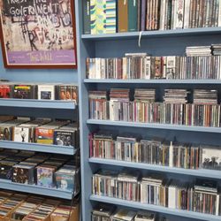Renaissance Book Shop - Classical, jazz and rock CDs.