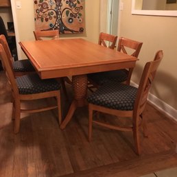 Super sweet table and chairs delivered today! Super sweet table and chairs delivered today!