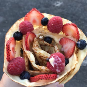 T-swirl Crepe - wild berry crepe - raspberries, blueberries, strawberries, custard, yogurt, and granola - Creperies Near Me - White Plains, New York T-swirl Crepe - wild berry crepe - raspberries, blueberries, strawberries, custard, yogurt, and granola - Creperies Near Me - White Plains, New York