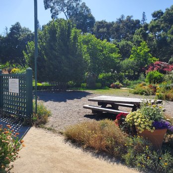 Gamble Garden - Picnic table - Venues & Event Spaces Near Me - Palo Alto, California