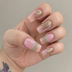 Vista Nails