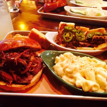 Butcher Bar - Pulled pork sandwich // Mac and cheese // spicy mini sliders - Barbeque Near Me - Astoria, New York