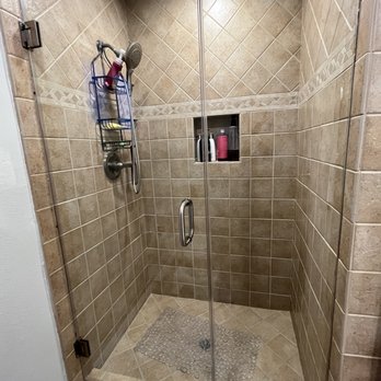 Issacs Glass - Shower glass door installed - Glass & Mirrors Near Me Issacs Glass - Shower glass door installed - Glass & Mirrors Near Me