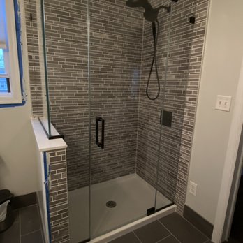 Upright Glass - Glass & Mirrors Near Me - Lodi, New Jersey