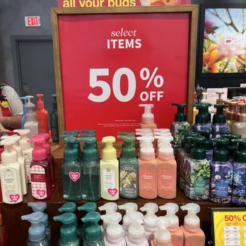 Bath & Body Works - 06/15/2026 - Cosmetics & Beauty Supply Near Me - Seabrook, New Hampshire