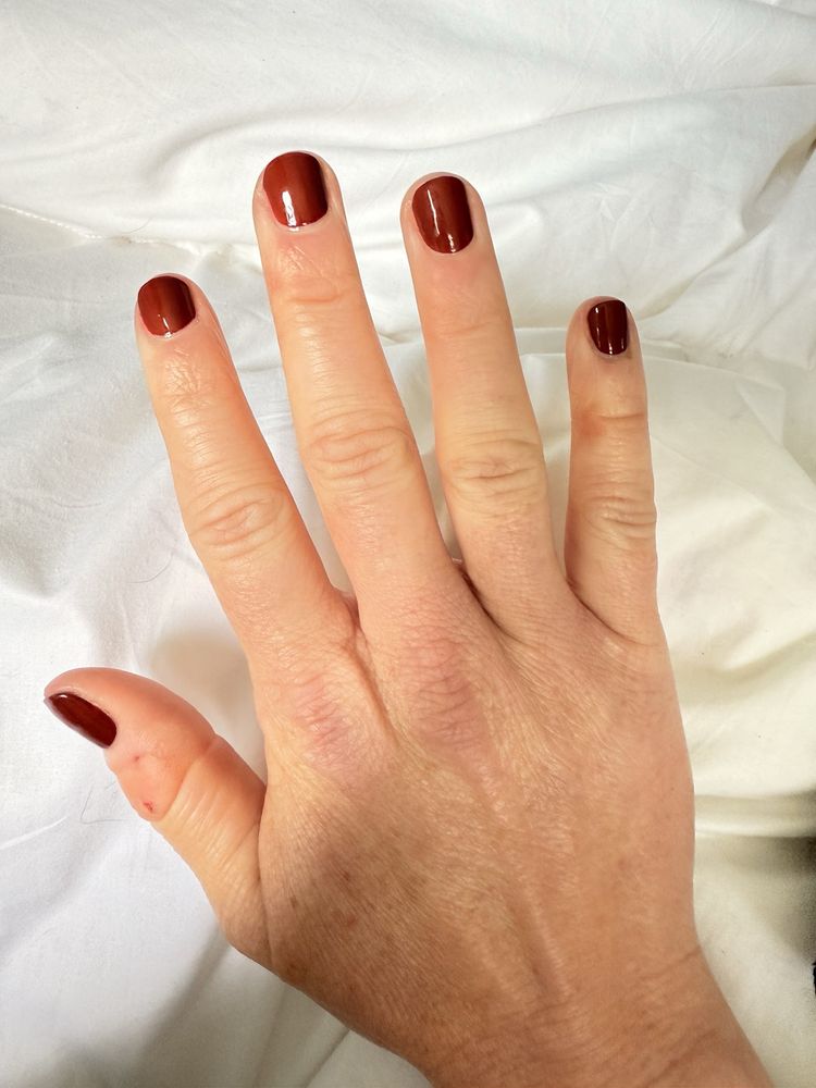 MUOI nail studio Logo