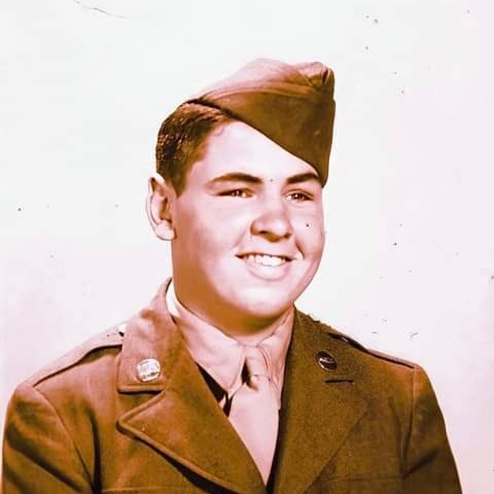 WW2 USA #VET 's fámily owners who are worthy of our loyalty, love , admirátion, praise, & appreciation always. WW2 USA #VET 's fámily owners who are worthy of our loyalty, love , admirátion, praise, & appreciation always.