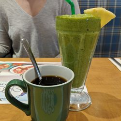 Cora's Breakfast & Lunch