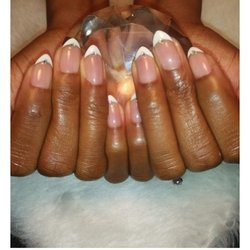 MB Luxury Nail Lounge 
